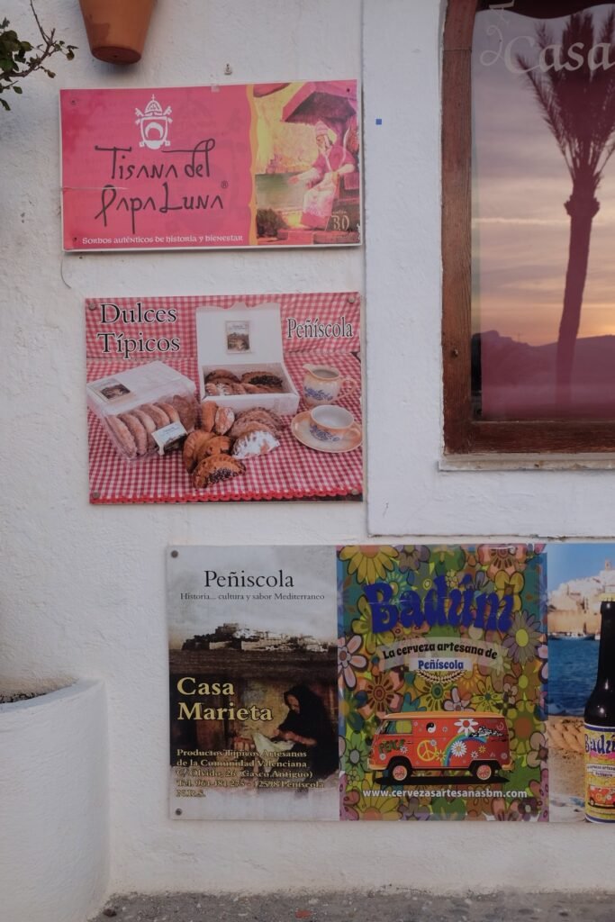 Foto cervezas en las calles de peñiscola