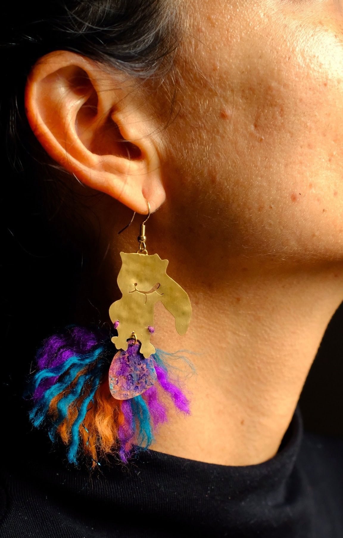 Pendientes “Tucán Llama Tropical de Luz” - Image 3